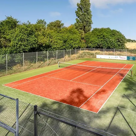 2 Bedroom Gorgeous In Semesterbostad *