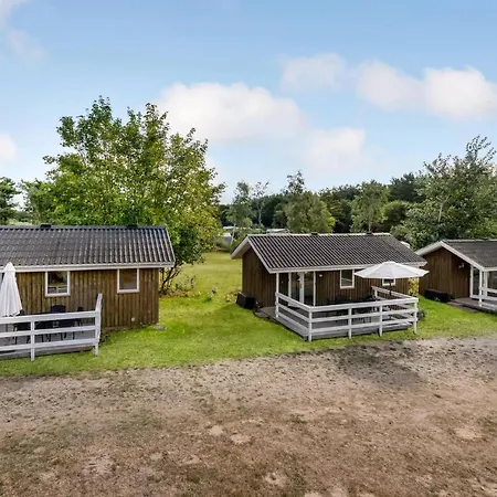 2 Bedroom Gorgeous In Semesterbostad Nordenbro Vesteregn